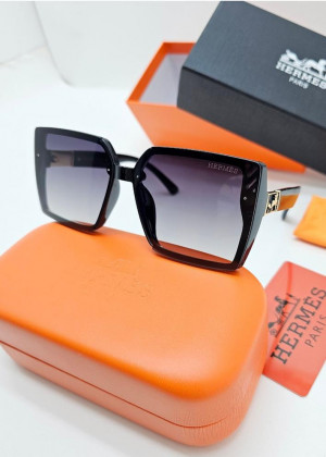 Набор солнцезащитные очки, коробка, чехол + салфетки 21189565
