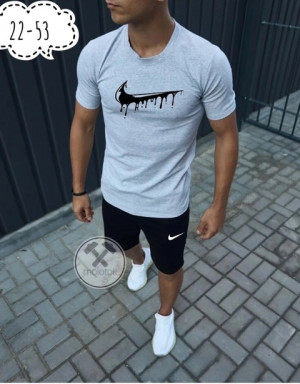 Спортивный костюм 22670239