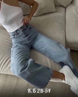 Джинсы #22680828