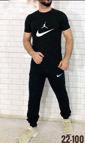 Спортивный костюм #22688101