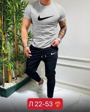 Спортивный костюм #22693422