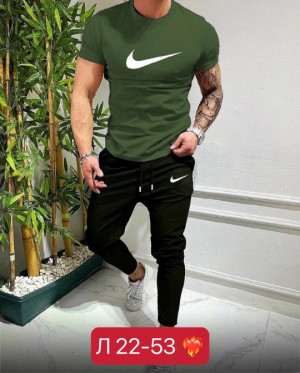 Спортивный костюм #22693423