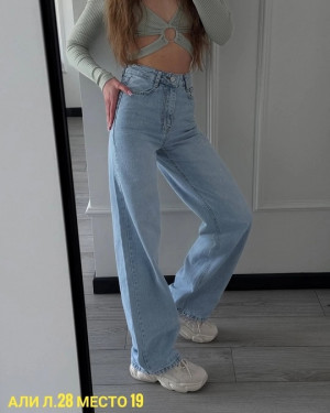 Джинсы #22796343