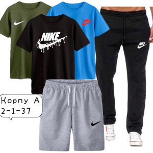 Спортивный костюм #22922406