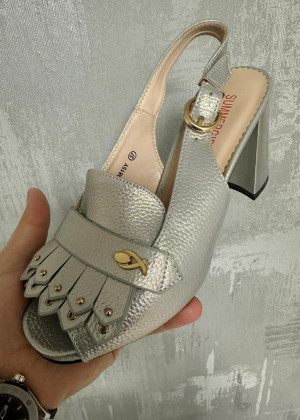 Босоножки на каблуке #23023115