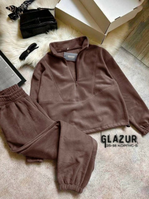 Спортивный костюм 23027857