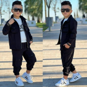 Спортивный костюм