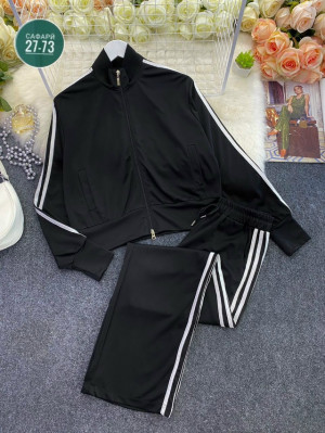 Спортивный костюм 23057701