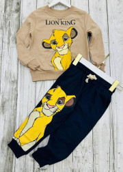 Спортивный костюм