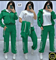 Спортивный костюм