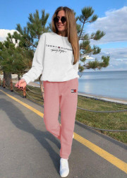 Спортивный костюм