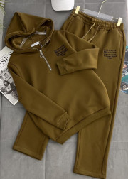 Спортивный костюм