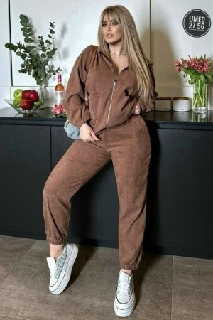 Спортивный костюм 23138805