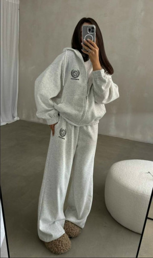 Спортивный костюм 23152681