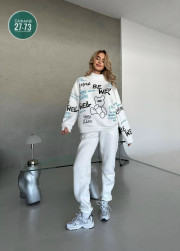 Спортивный костюм