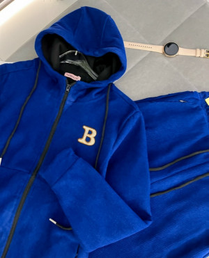 Спортивный костюм #23162282