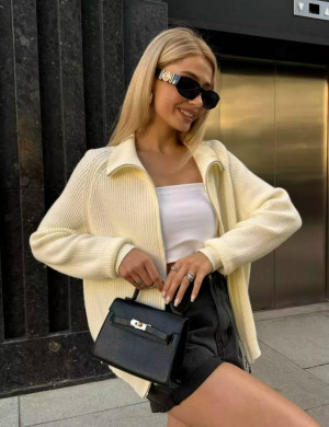 Свитер #23181052