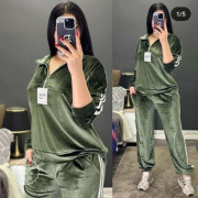 Спортивный костюм