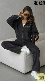 Спортивный костюм