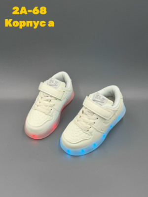 Кроссовки #23269347