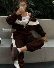 Спортивный костюм