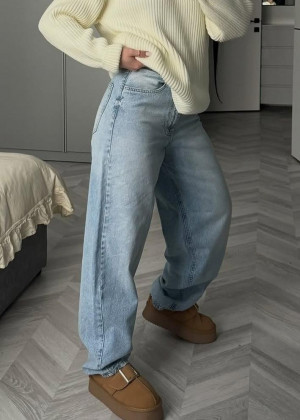 Джинсы #23279286