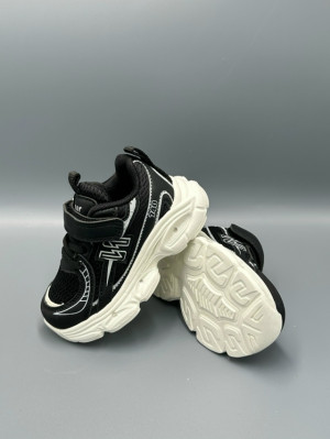 Кроссовки #23314215