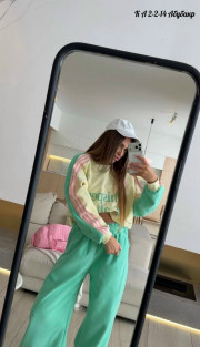 Спортивный костюм