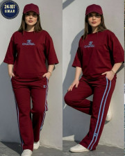 Костюм