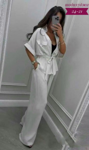 Костюм