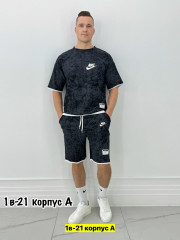 Костюм