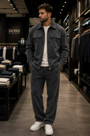 Костюм