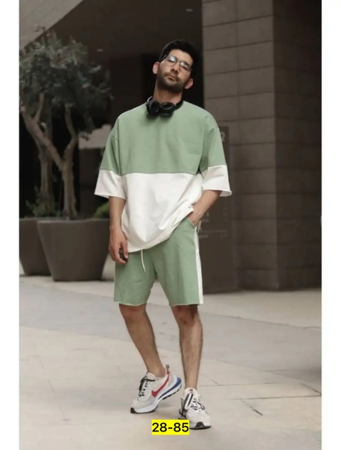 Спортивный костюм 22910818