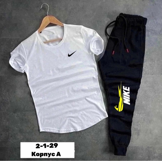 Спортивный костюм 22911783