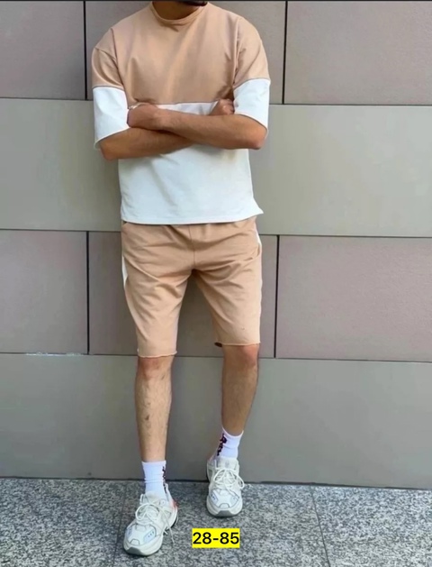 Спортивный костюм 22910815