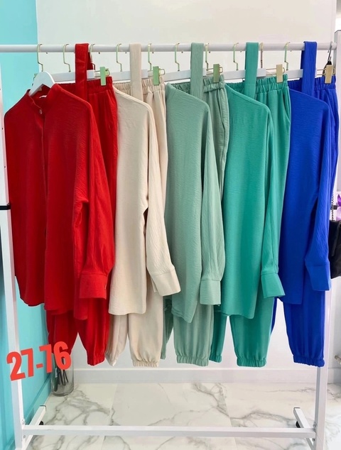 Костюм 22910929