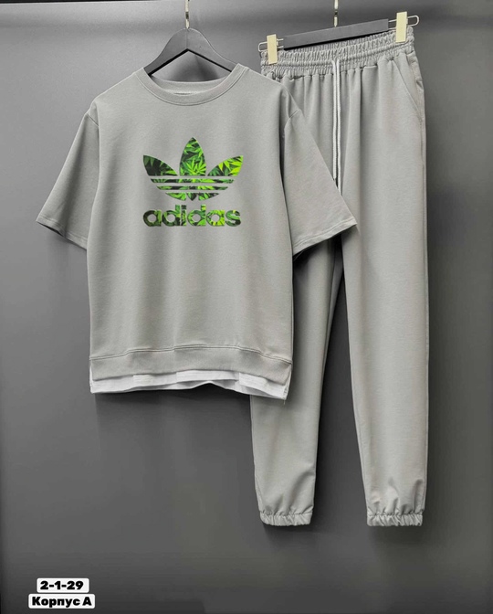 Спортивный костюм 22913360