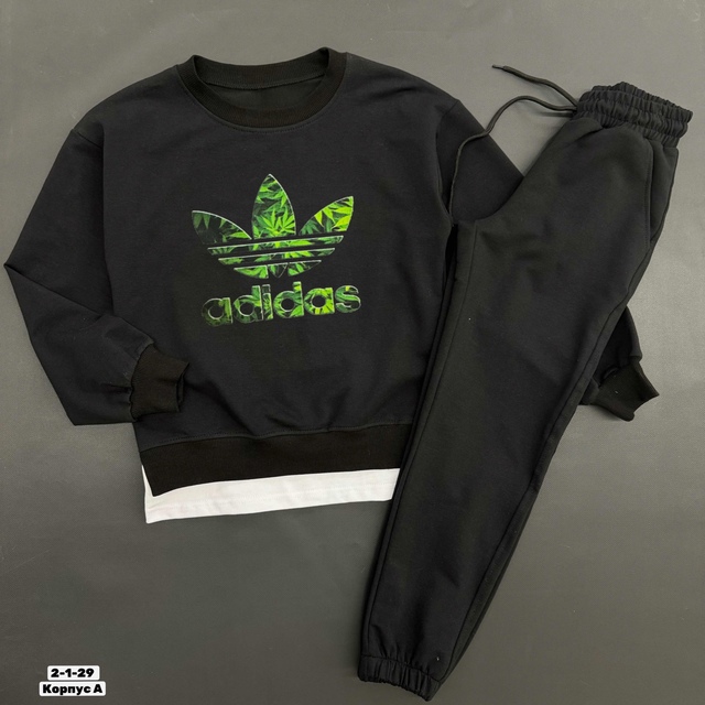 Спортивный костюм 22913684