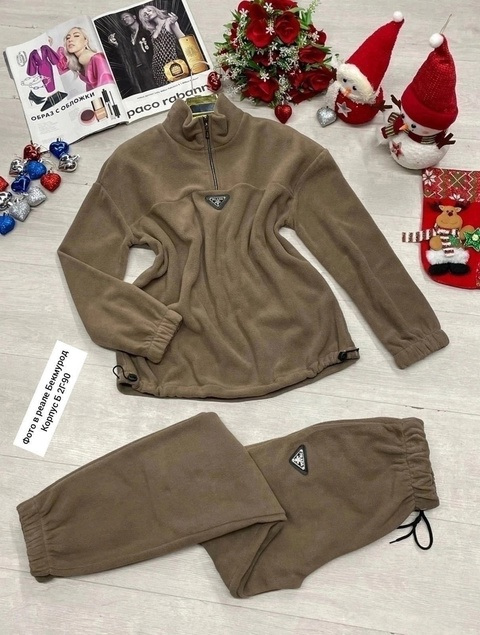 Спортивный костюм 22917521