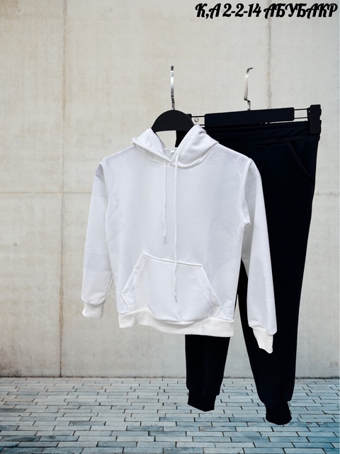 Спортивный костюм 22916684