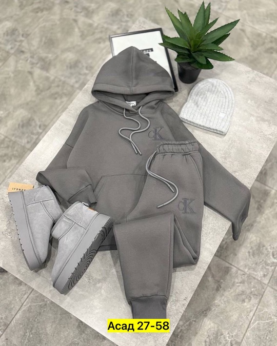 Спортивный костюм 22917896