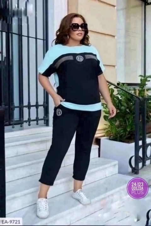 Спортивный костюм 22921189