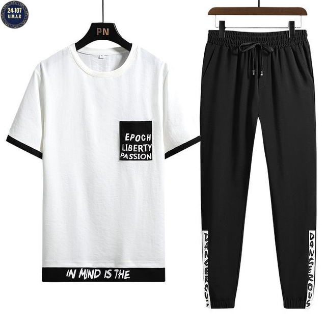 Спортивный костюм 22923315