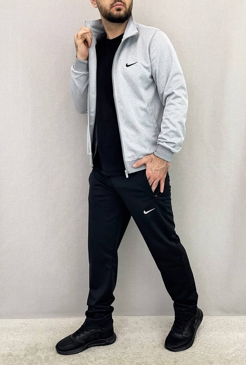 Спортивный костюм 22925736