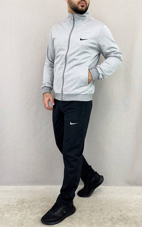Спортивный костюм 22925736
