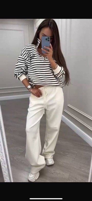 Спортивный костюм 22928521