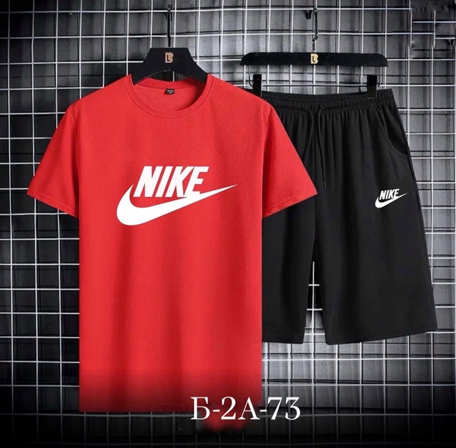 Спортивный костюм 22927368