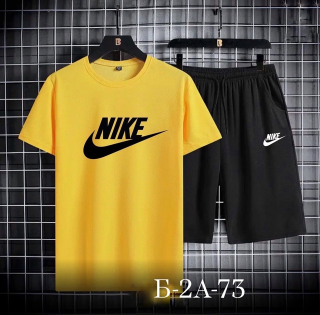 Спортивный костюм 22927368