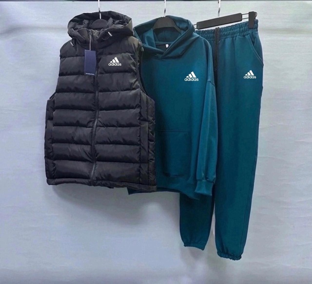 Спортивный костюм 22929140