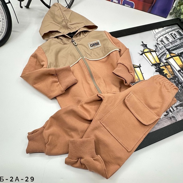 Спортивный костюм 22929720